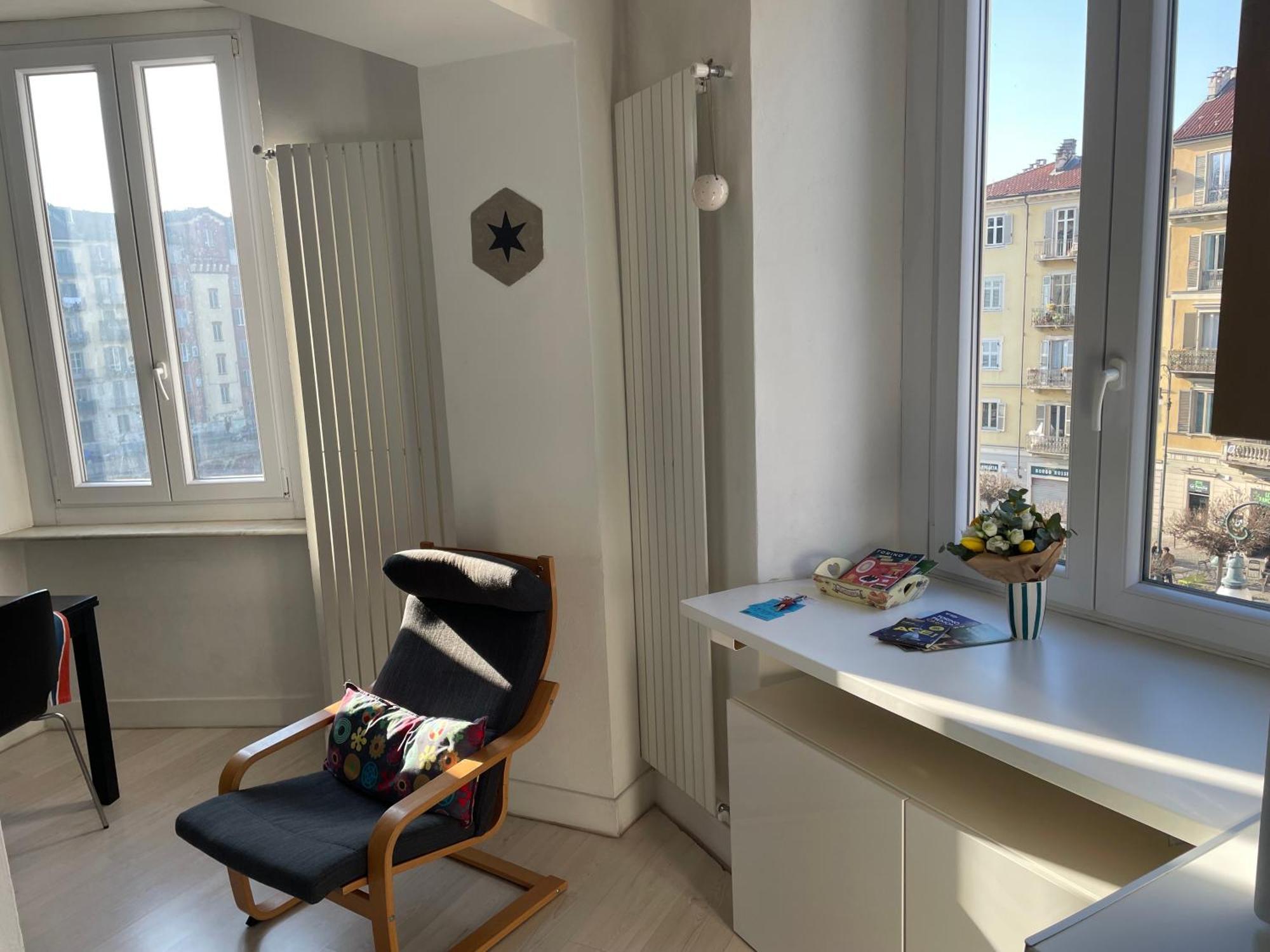 Apartamento Un Piano Sotto Arturo Turín Exterior foto